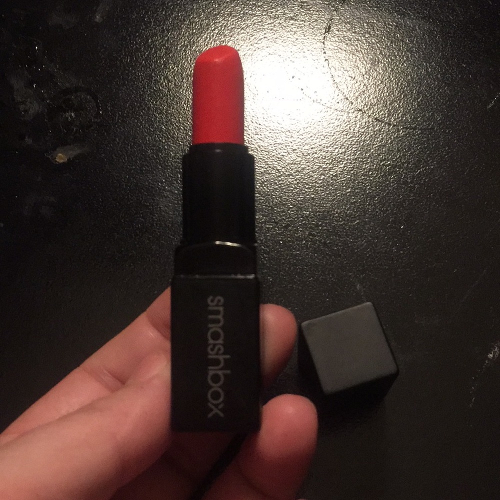 Smashbox legendary lipstick fireball Matte